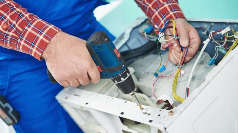 Sultangazi Hisense Hisense çamaşır makinesi kart tamiri – Su almama arızası orijinal parça ile giderildi. - Teknik servis örneği